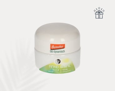 Mains et ongles soignés