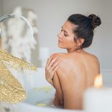 Podaruj wysokiej jakości akcesoria do kąpieli relaksacyjnych i rytuałów wellness