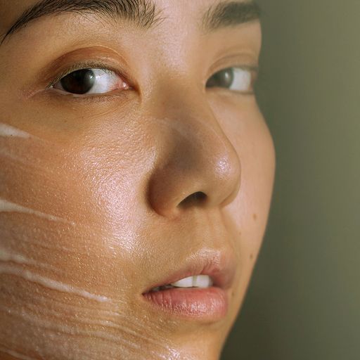 MÁDARA Organic Skincare Posvetlitvena AHA piling maska - 60 ml