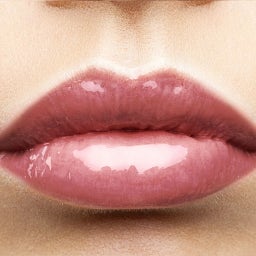 LÉA NATURE SO BiO étic Балсам за устни Shine & Colour - 40 Framboise Sublime
