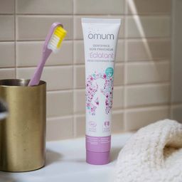 Omum L'Éclatant Toothpaste Freshness Care - 75 ml