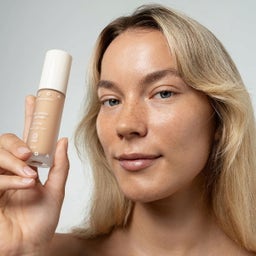 UOGA UOGA BB Cream - 100 Amber Stones