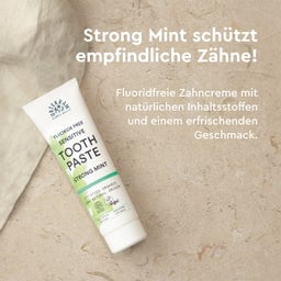 URTEKRAM Strong Mint Sensitive Toothpaste - 75 ml