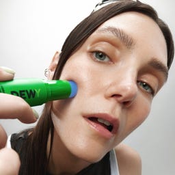 MÁDARA Organic Skincare Dewy Hydra Caffeine Serum Stick - 11,50 g