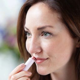 PRIMAVERA Baume à Lèvres Care & Glow - 4,70 g