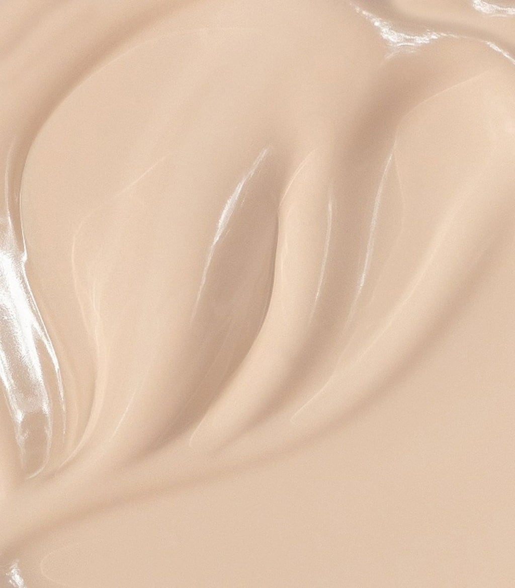 MÁDARA Organic Skincare Skin Equal Foundation - 10 Porcelain