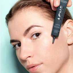 MÁDARA Organic Skincare Acne Intense Blemish & Pore Treatment - 20 ml